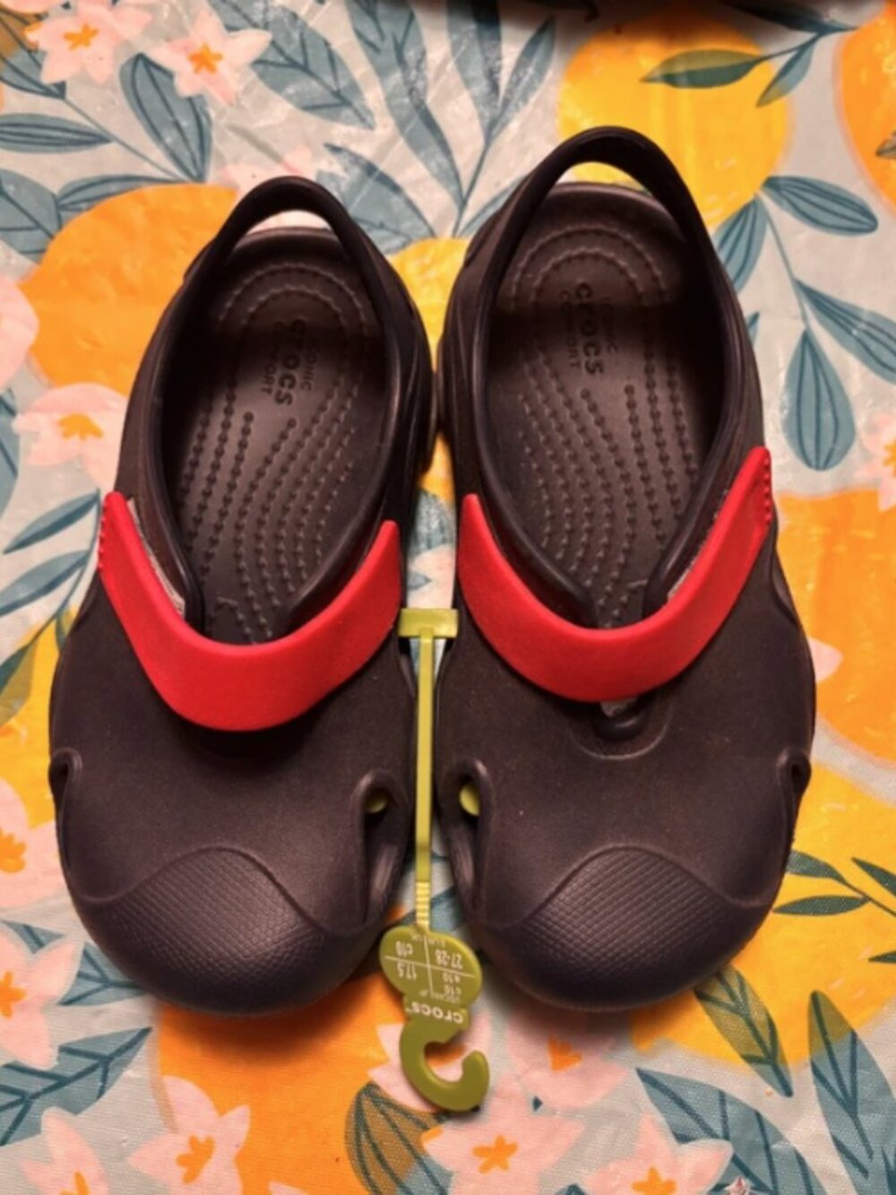 NWT KIDS CROCS